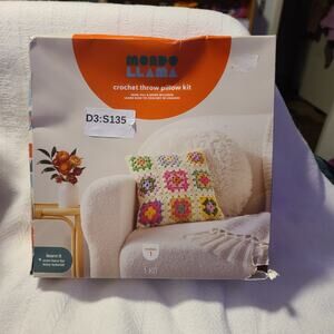 Crochet Throw Pillow Kit Mondo Llama Crochet Craft Kit for Adult NEW